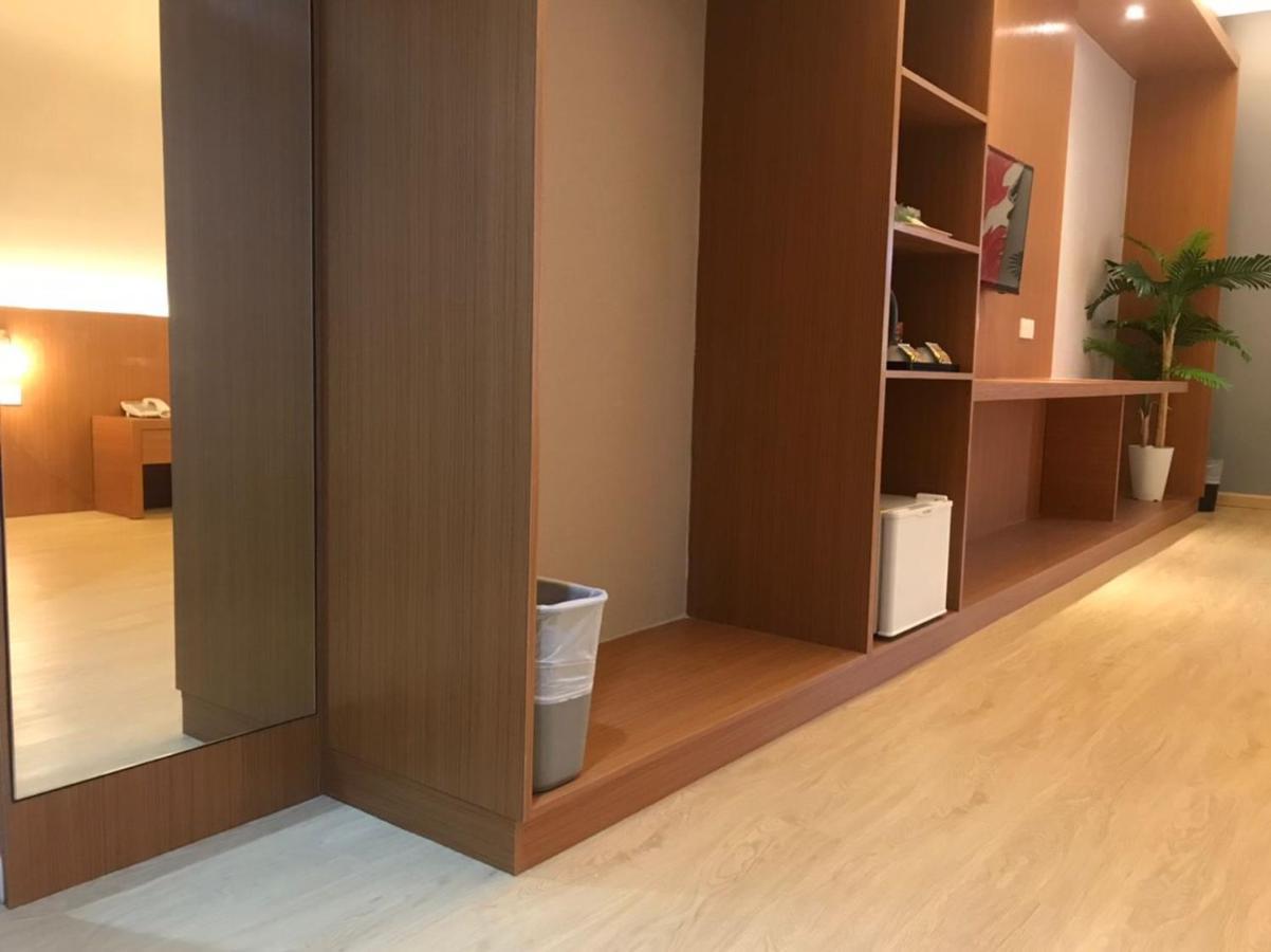 Kluang Riverview Hotel Kültér fotó